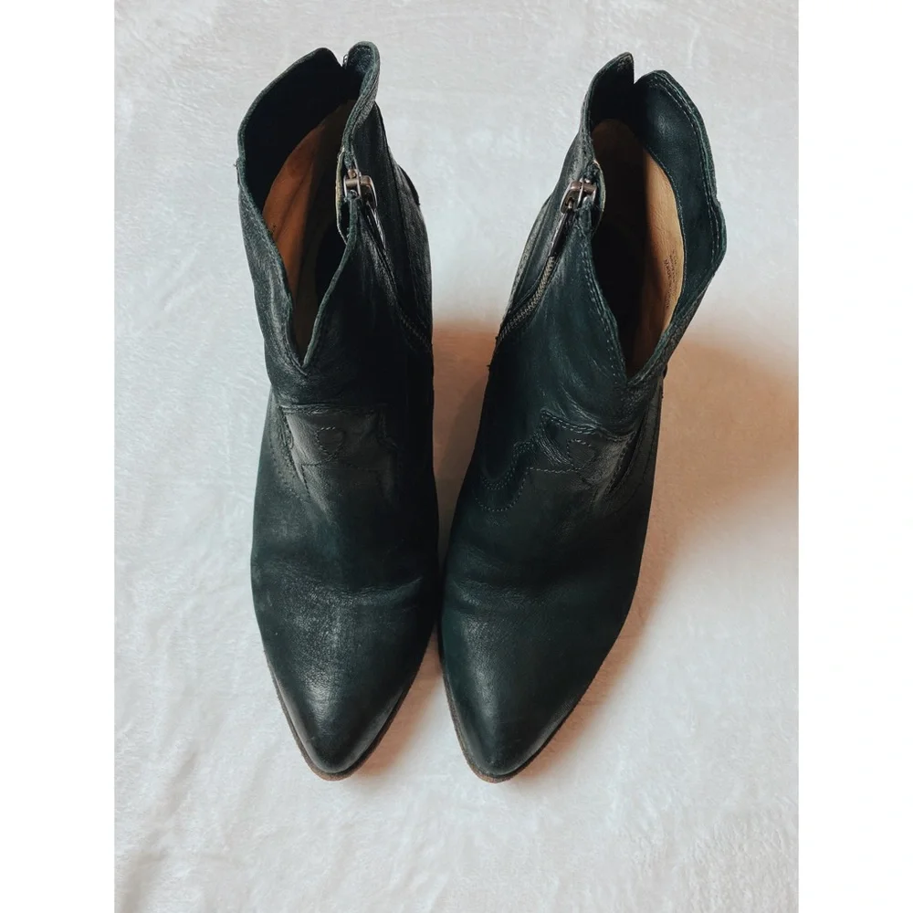 Frye Reina Western Bootie Women’s Size 8.5 in Black with Pointed Toe - Picture 4 of 8